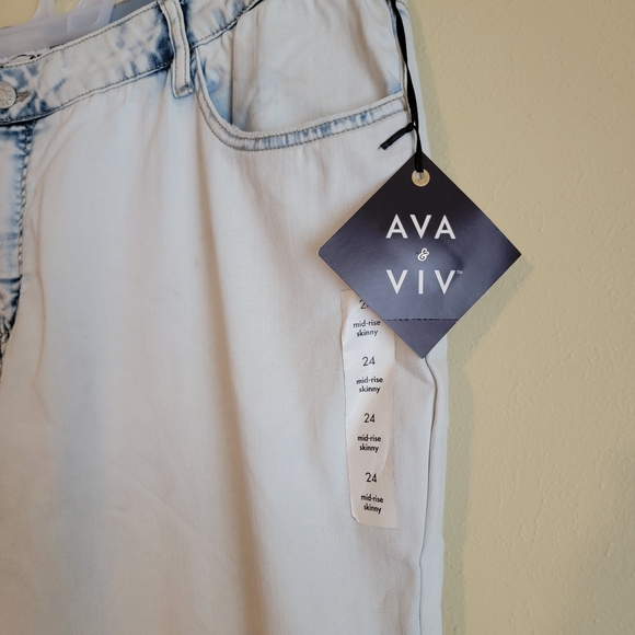 Ava & Viv Mid-rise Skinny Jeans | Comfort Waist - Picture 5 of 12